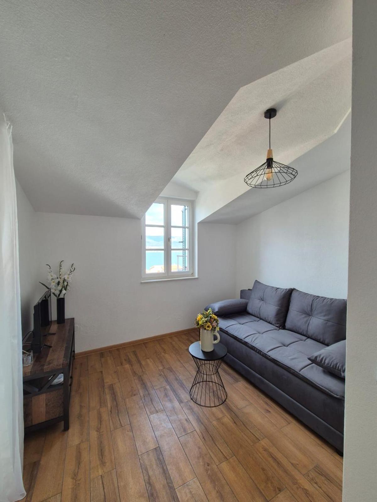 Vila Mateja Trogir Bagian luar foto