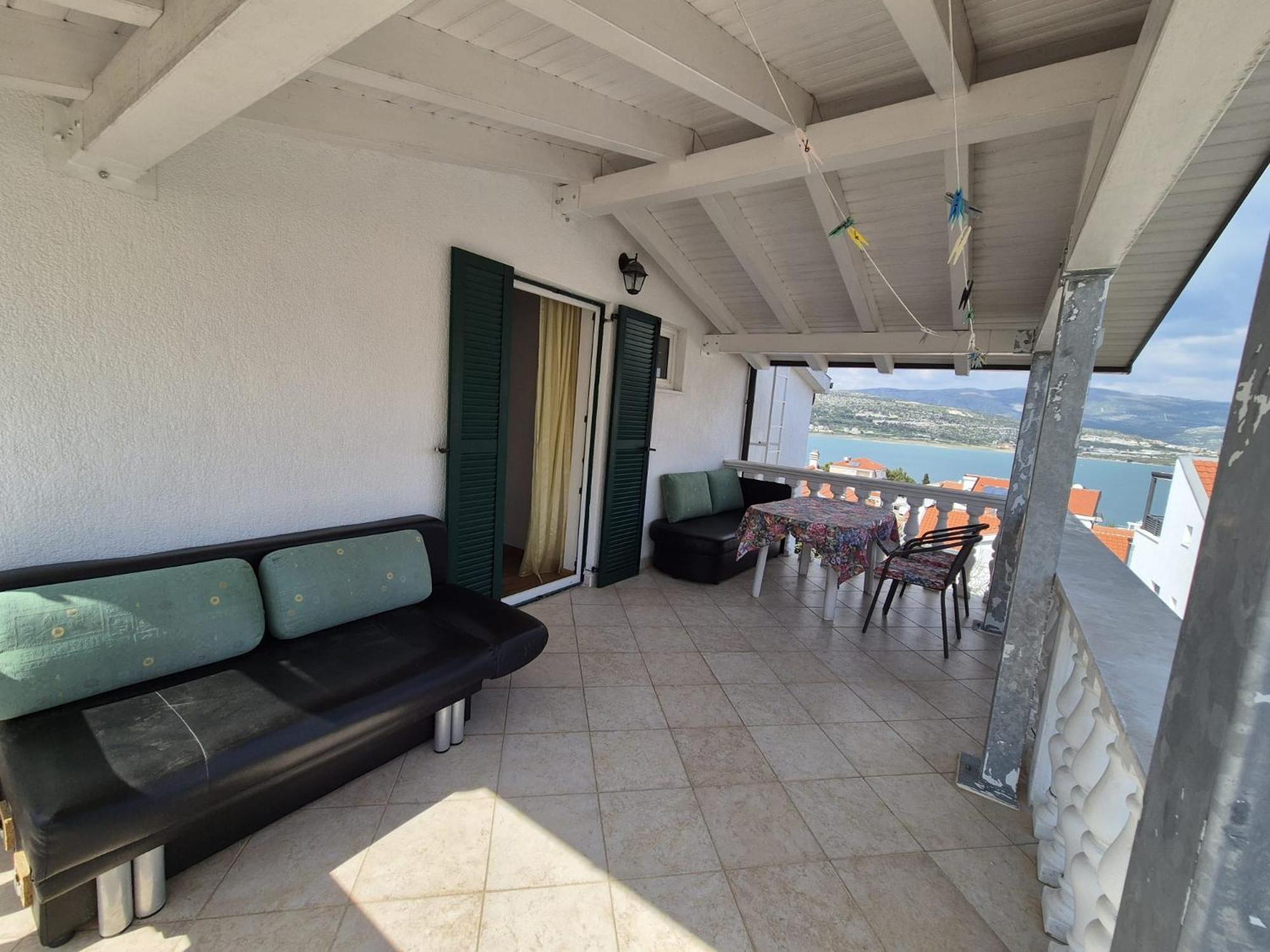 Vila Mateja Trogir Bagian luar foto